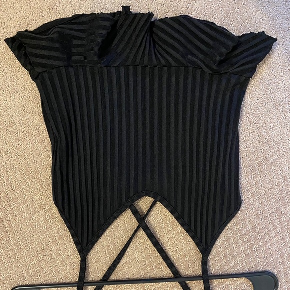 Tank tops (6) - Picture 6 of 6